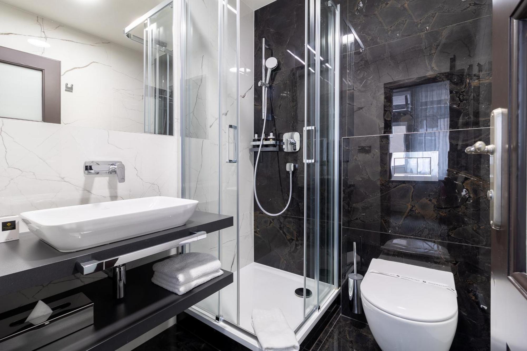 Hotel Ikona Praha Bagian luar foto